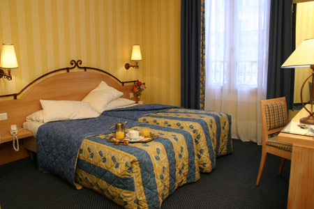 hotel delambre room